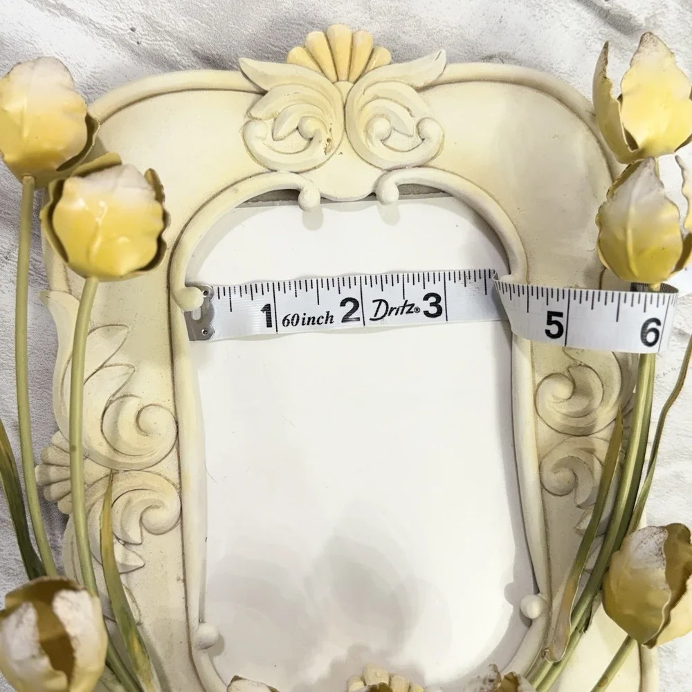 Vtg 3D Ceramic Resin & Metal Tulip Garden Themed Picture Frame Yellow Floral 4x6
